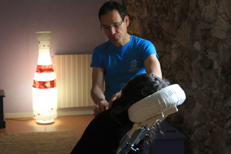 Massage assis Carole paysage 768x512