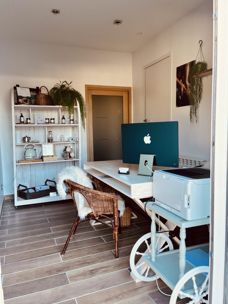 tempImageHiMA9p 768x1024