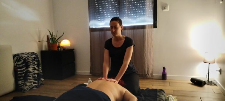 Massage au sol à domicile
