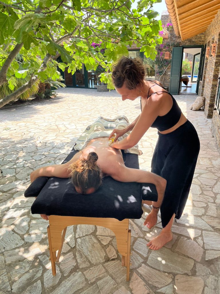 Messenger creation 17b9534d a55c 458a bb4b e3df4ba18fcd 1 768x1024