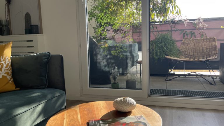 Salon Oranga Massages Interieur Exterieur 768x432