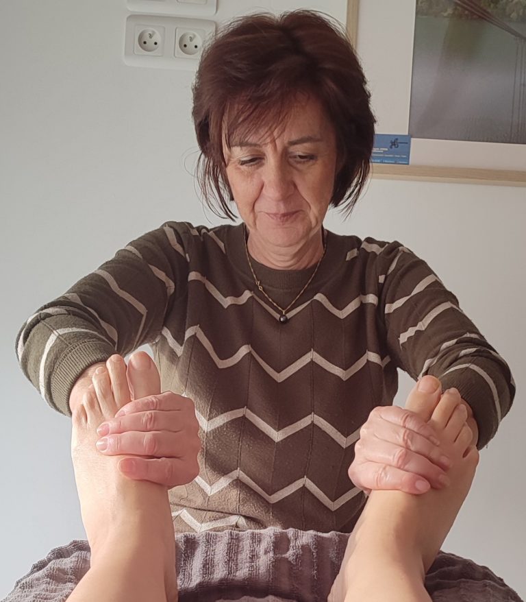 photo recadree france massage 768x878