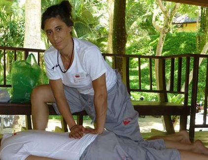 Isabelle REMUSON Massage Thai et shiatsu en Thailande e1779991807524 1